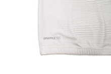 Load image into Gallery viewer, SANDSTONE PRO HALF SLEEVE RASHGUARD