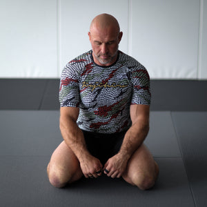VIPER PRO HALF SLEEVE RASHGUARD