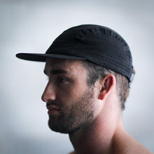 Load image into Gallery viewer, LIGHTWEIGHT VENTED RUN CAP