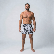 Load image into Gallery viewer, Jiujiteiro X-Train No-Gi Shorts Batik – No-gi BJJ shorts lifestyle