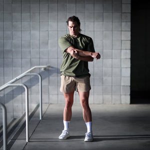 PRO WORKOUT SHORTS KHAKI